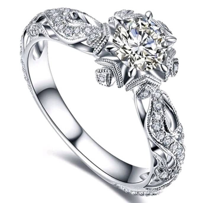FEMALE ENGAGEMENT RING